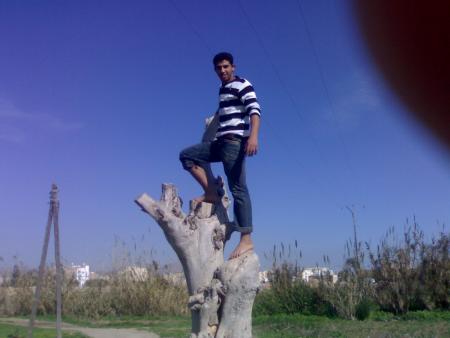 akra